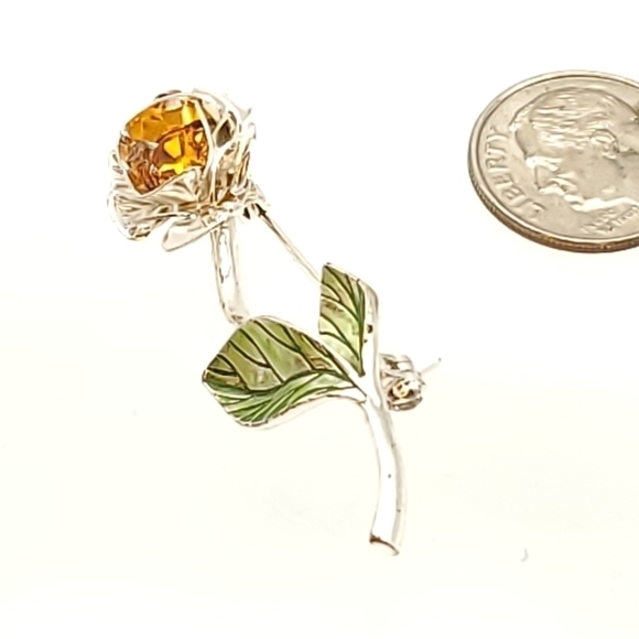 𝅺VINTAGE Avon Brooch - Picture 2 of 4